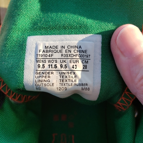 Converse Dr Seuss How Grinch stole Christmas sneakers - Picture 8 of 9